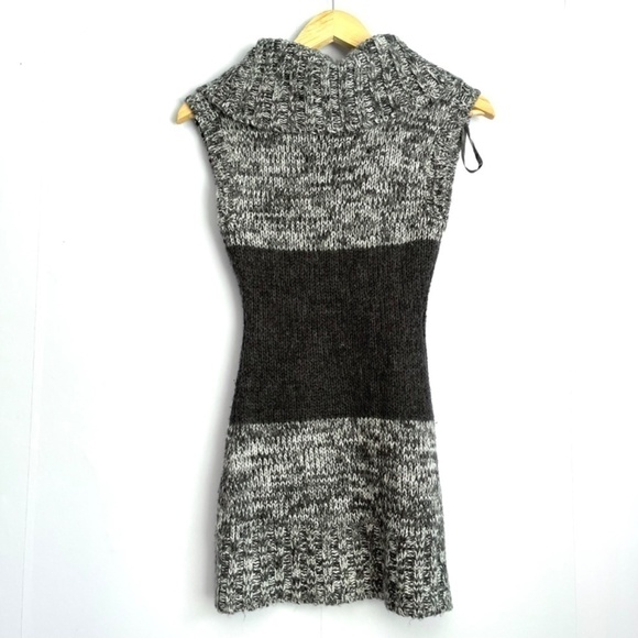 3/$20 ❤️ Seduction Gray Cowl Neck Knit Top US S - Picture 2 of 5